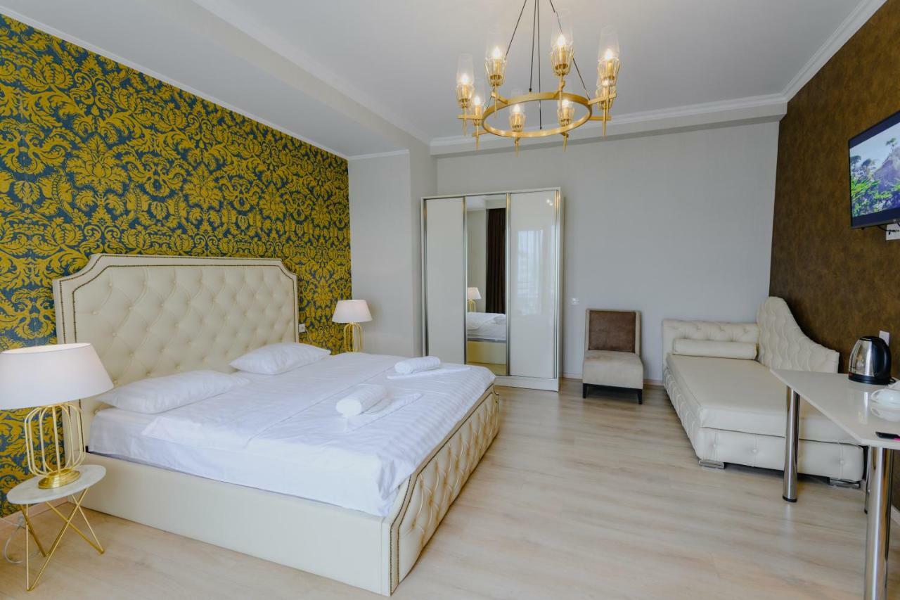 Golden Globe Boutique Hotel Tbilisi Exterior foto